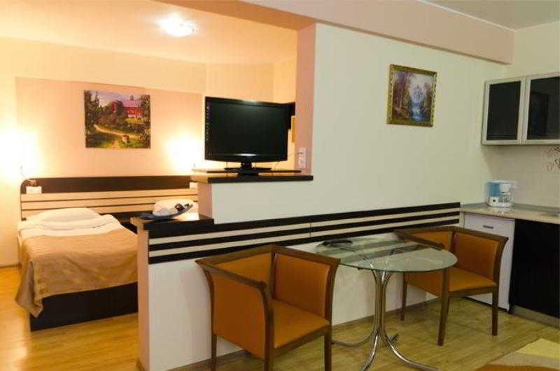 Hotel Zimbru Iasi Luaran gambar