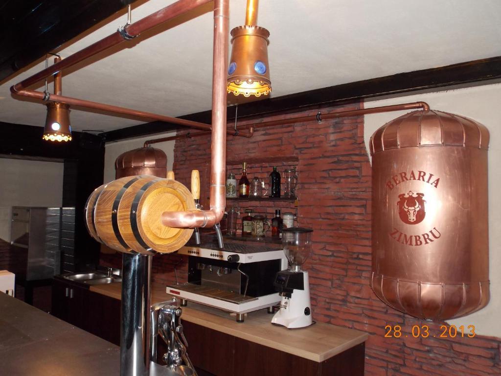 Hotel Zimbru Iasi Luaran gambar