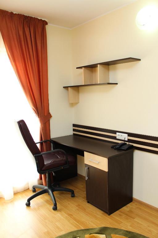 Hotel Zimbru Iasi Bilik gambar
